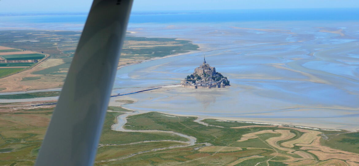 Ein letzter Blick auf den Mt. Saint Michel beim Abflug